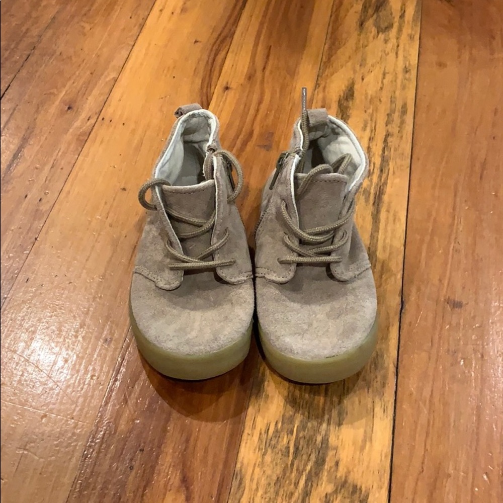GAP boots